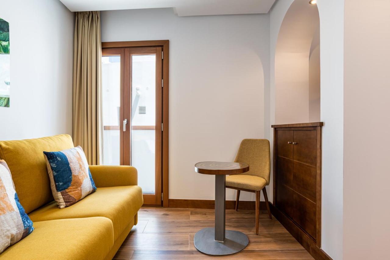 Hotel Antantie Conil De La Frontera Luaran gambar